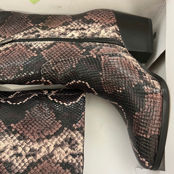NEW Vince Camuto Nestel Snake Block Knee High Boots BLOCK HEEL MAUVE MULTI NIB - Picture 7 of 13